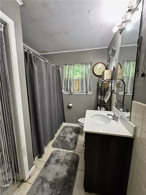 Bath - 402 Phillips St, West Fork, AR 72774 photo 1 of 1