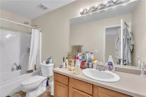 Bath - 232 234 Graystone Cir, Centerton, AR 72719 photo 4 of 5