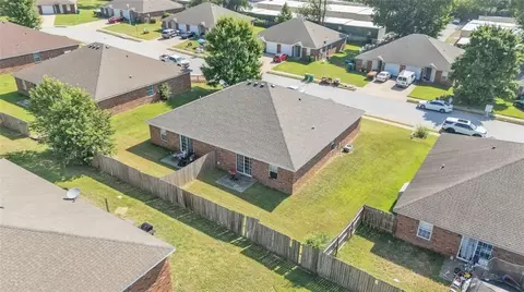 View/Area - 232 234 Graystone Cir, Centerton, AR 72719 photo 2 of 2