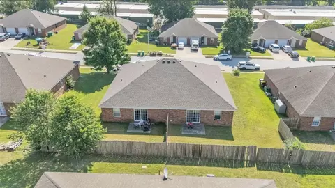 View/Area - 232 234 Graystone Cir, Centerton, AR 72719 photo 1 of 2