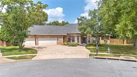 4500 W Goldenacre Ln, Rogers, AR 72758