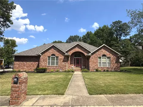 4701 Dean Pl, Springdale, AR 72764