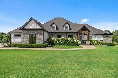 Exterior - 5888 E Sparkling Rd, Springdale, AR 72764 photo 4 of 13