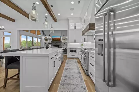 Kitchen - 5888 E Sparkling Rd, Springdale, AR 72764 photo 1 of 8