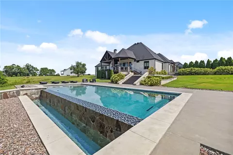 Exterior - 5888 E Sparkling Rd, Springdale, AR 72764 photo 3 of 13