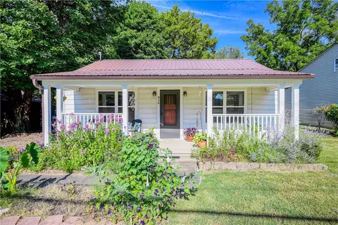 814 Mill St, Springdale, AR 72764