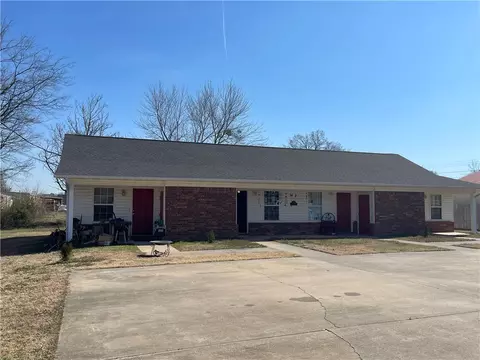 1015 S Glenwood, Russellville, AR 72801