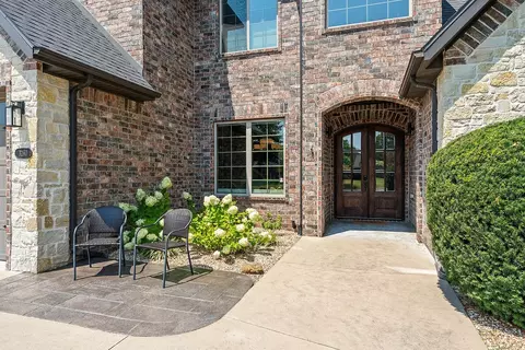 3260 Laurel Cir, Centerton, AR 72719 photo 3