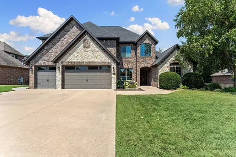 3260 Laurel Cir, Centerton, AR 72719 photo 2
