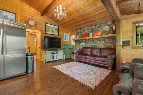 Living - 48 Nc 6015, Jasper, AR 72641 photo 2 of 2
