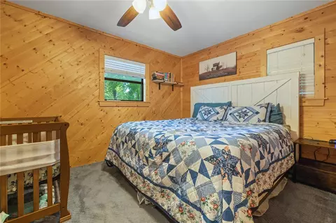 Bedroom - 48 Nc 6015, Jasper, AR 72641 photo 1 of 1