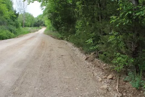 Mountain Road, Harrison, AR 72601