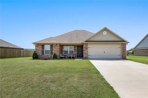 1321 General Marmaduke Dr, Prairie Grove, AR 72753