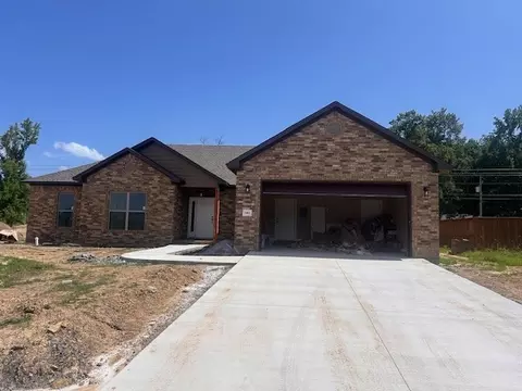 2401 Logan Ct, Russellville, AR 72801