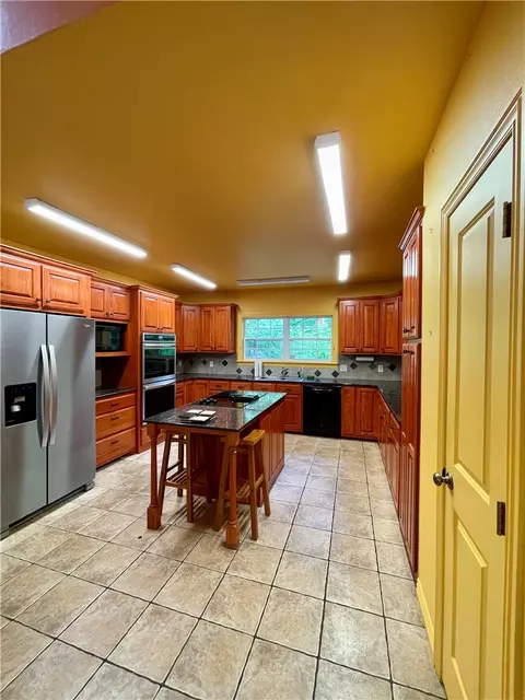 Kitchen - 895 Madison 6180, Wesley, AR 72773 photo 1 of 1