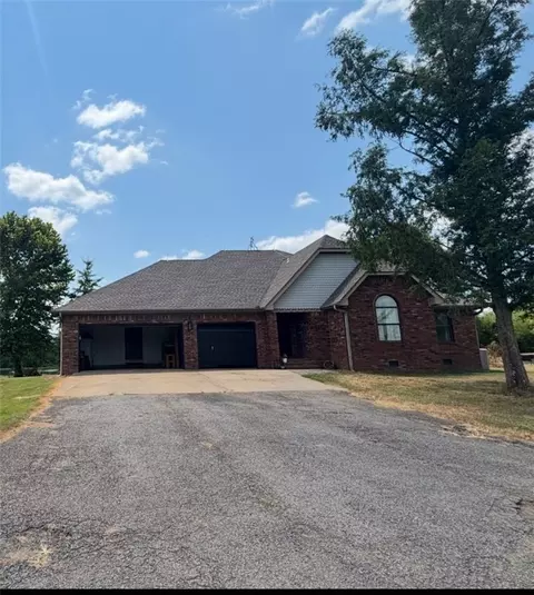 29 Sr 164, Dover, AR 72837