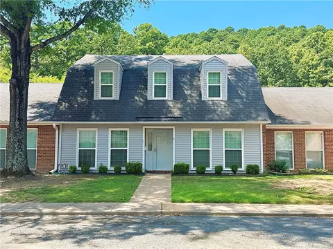 116 Skyline Dr #4, Russellville, AR 72802