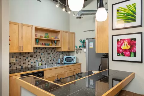 313 E Lafayette St #107, Fayetteville, AR 72701