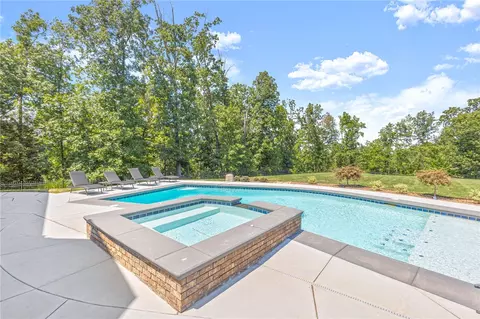 3420 Post Oak Ct, Centerton, AR 72719