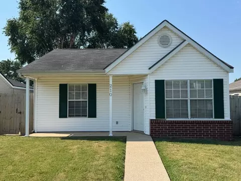 210 SE 16th St, Bentonville, AR 72712