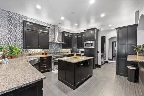 3103 Valley View Dr, Springdale, AR 72762 photo 10