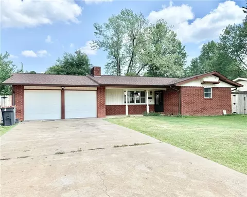 505 Maria St, Springdale, AR 72762