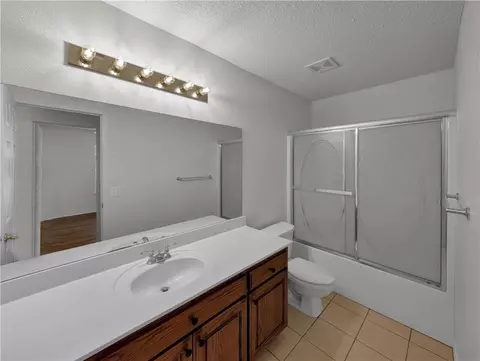 Bath - 107 Birch St, Centerton, AR 72719 photo 3 of 3
