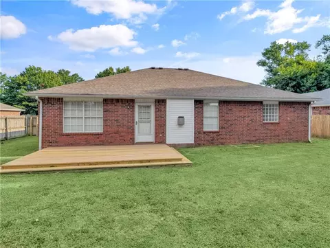 Exterior - 107 Birch St, Centerton, AR 72719 photo 4 of 4