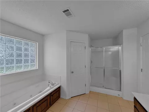 Bath - 107 Birch St, Centerton, AR 72719 photo 2 of 3