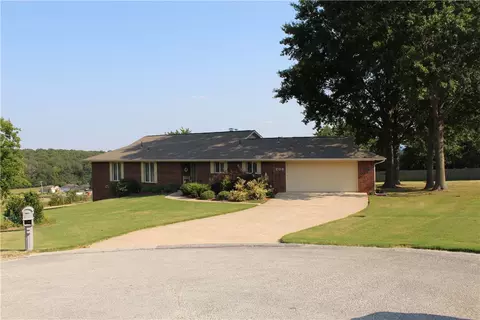 206 Locksley Ct, Harrison, AR 72601
