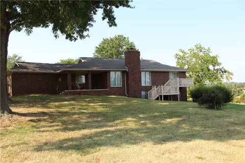 206 Locksley Ct, Harrison, AR 72601 photo 3