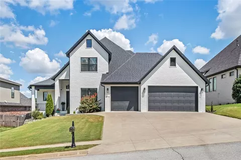 4711 S Inglewood Rd, Rogers, AR 72758