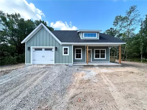 2 Latheron Ln, Bella Vista, AR 72715