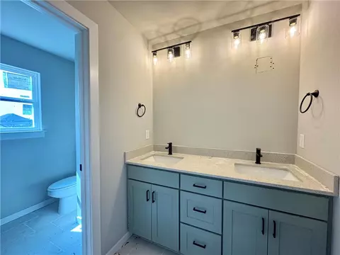 Bath - 3823 Tranquility St, Springdale, AR 72764 photo 5 of 8