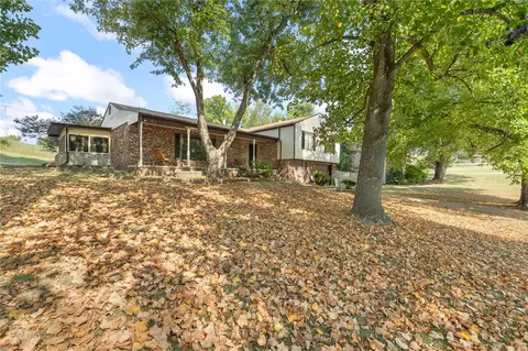 1202 Eugene St, Harrison, AR 72601