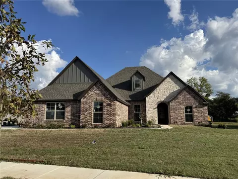 3915 Owl Creek Pl, Fayetteville, AR 72704