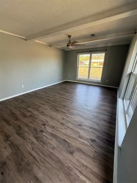 Living - 6500 Dallas St, Fort Smith, AR 72903 photo 1 of 1
