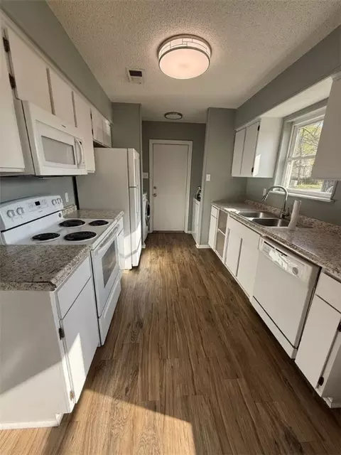 Kitchen - 6500 Dallas St, Fort Smith, AR 72903 photo 1 of 1