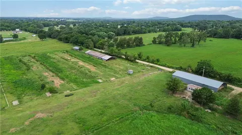22049 E Young Rd, Summers, AR 72769 photo 20