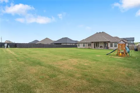 Exterior - 1229 Oak Bend Loop, Springdale, AR 72762 photo 4 of 4