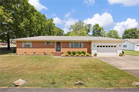 3006 W 2nd Dr, Russellville, AR 72801