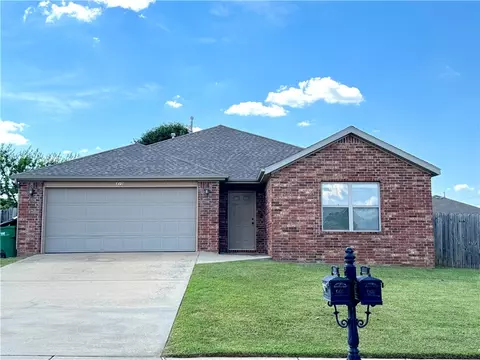 310 Aster St, Centerton, AR 72719 photo 2