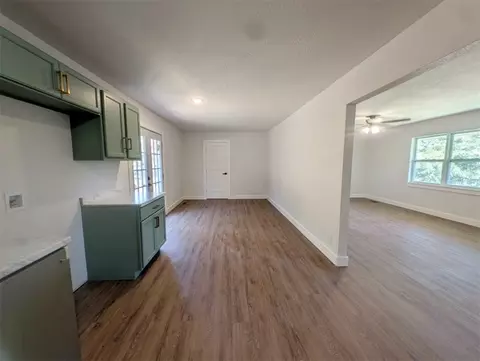 Living - 4166 Terrapin Rd, Harrison, AR 72601 photo 2 of 2
