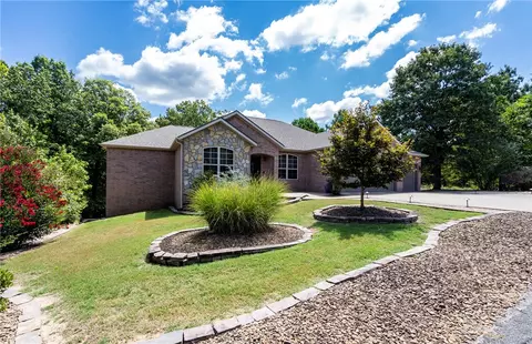 17 Foster Ln, Bella Vista, AR 72715