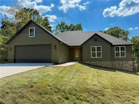 23 Langholm Ln, Bella Vista, AR 72715