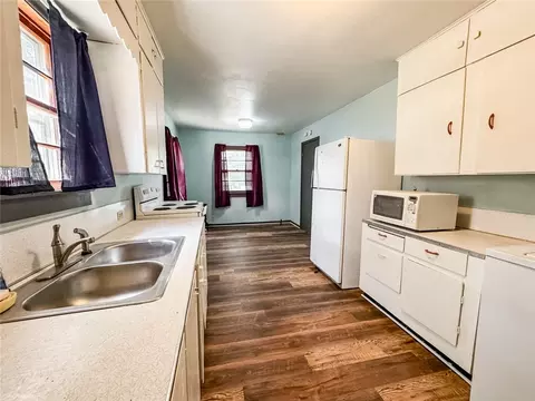 117 E Russell St, Goodman, MO 64843 photo 9