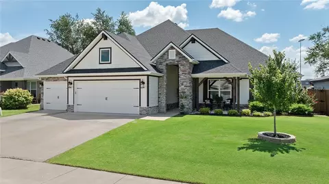 1021 Red Maple St, Centerton, AR 72719 photo 2