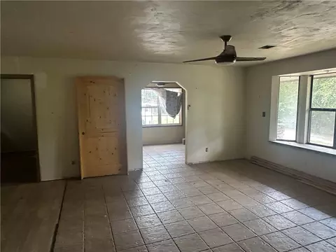 Living - 20438 Highway 295, Wesley, AR 72773 photo 5 of 5