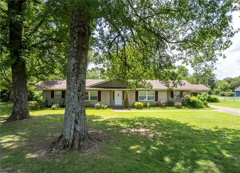 2206 University St, Siloam Springs, AR 72761
