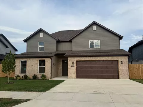 1840 Utopia St, Centerton, AR 72719
